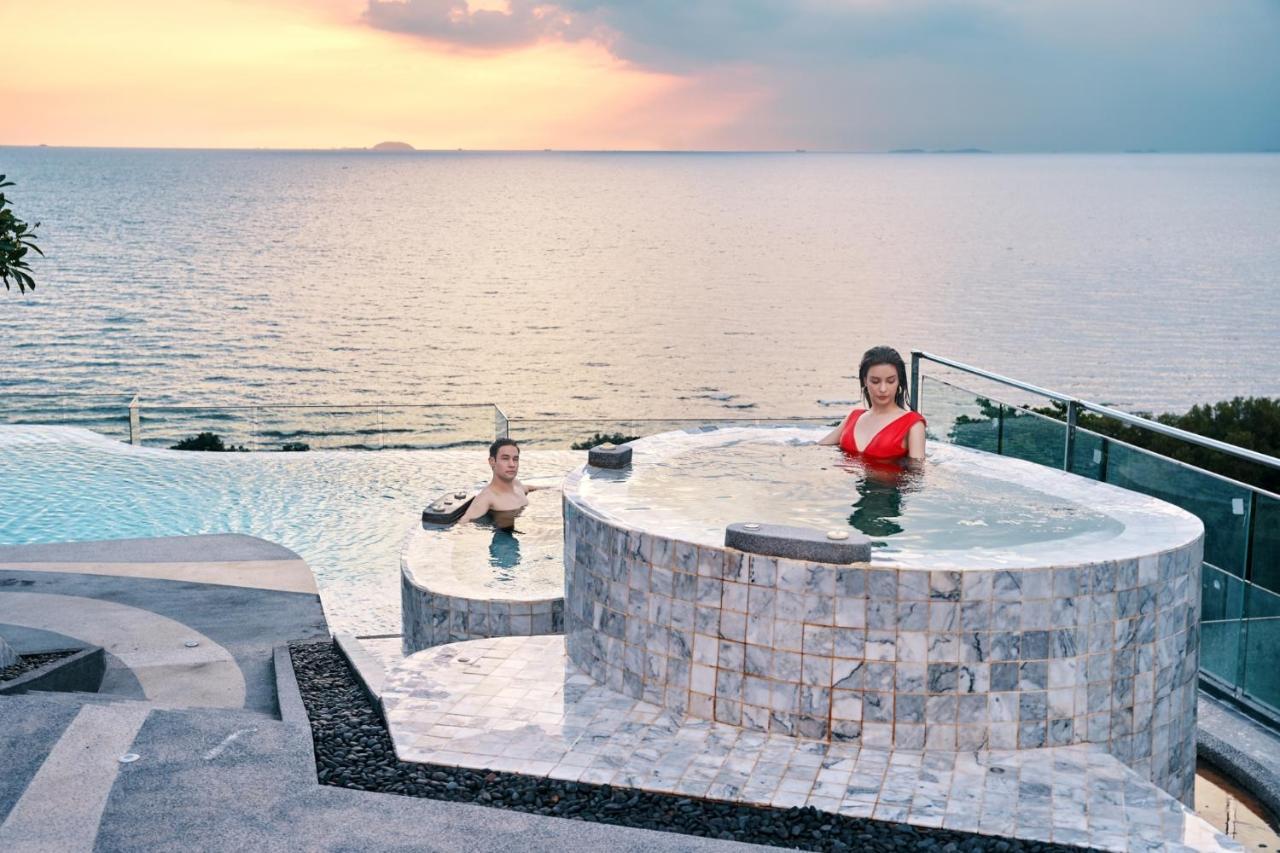 Hotel Western Premier Bayphere Pattaya - Sha Extra