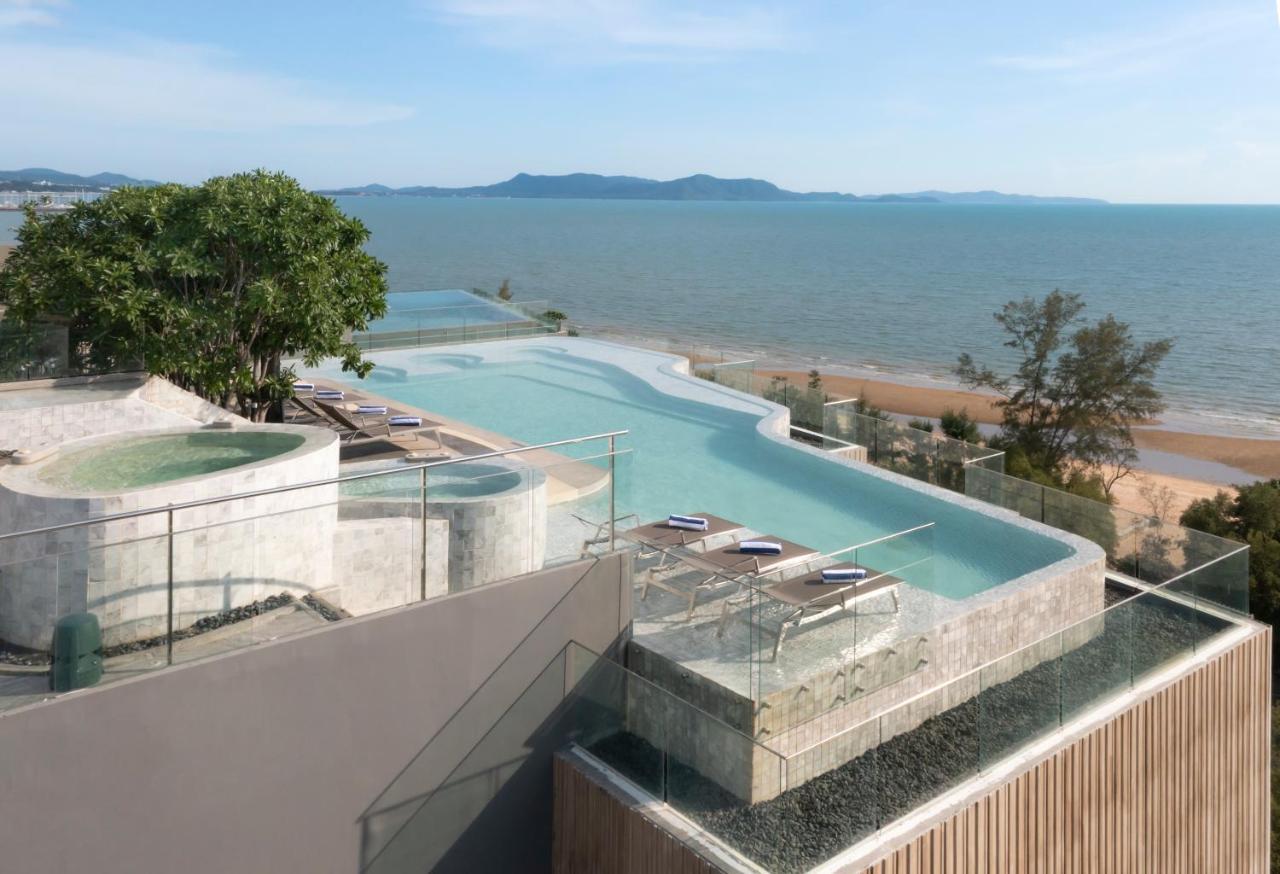 Hotel Western Premier Bayphere Pattaya - Sha Extra 5*