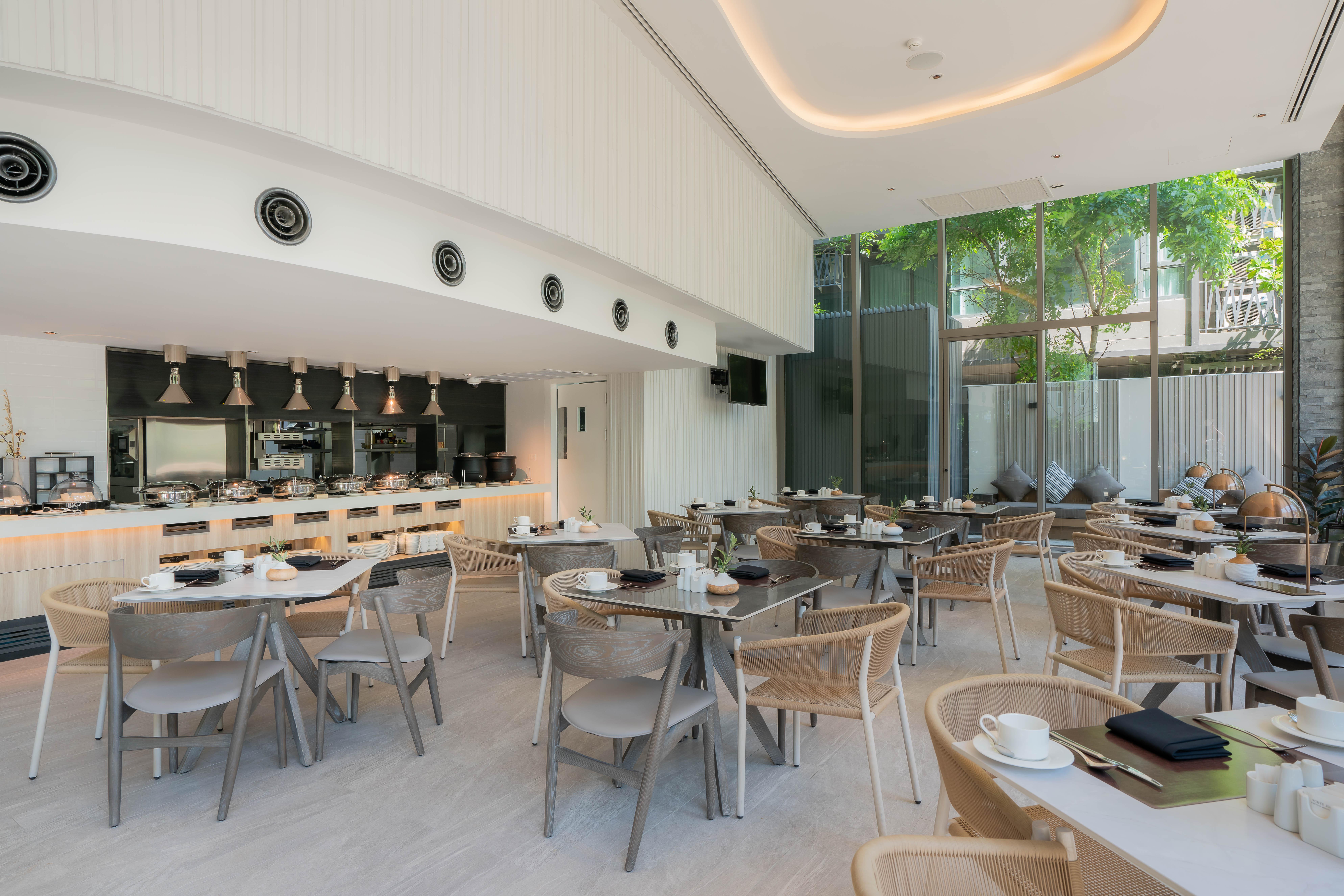 Western Premier Bayphere Pattaya - Sha Extra Hotel
