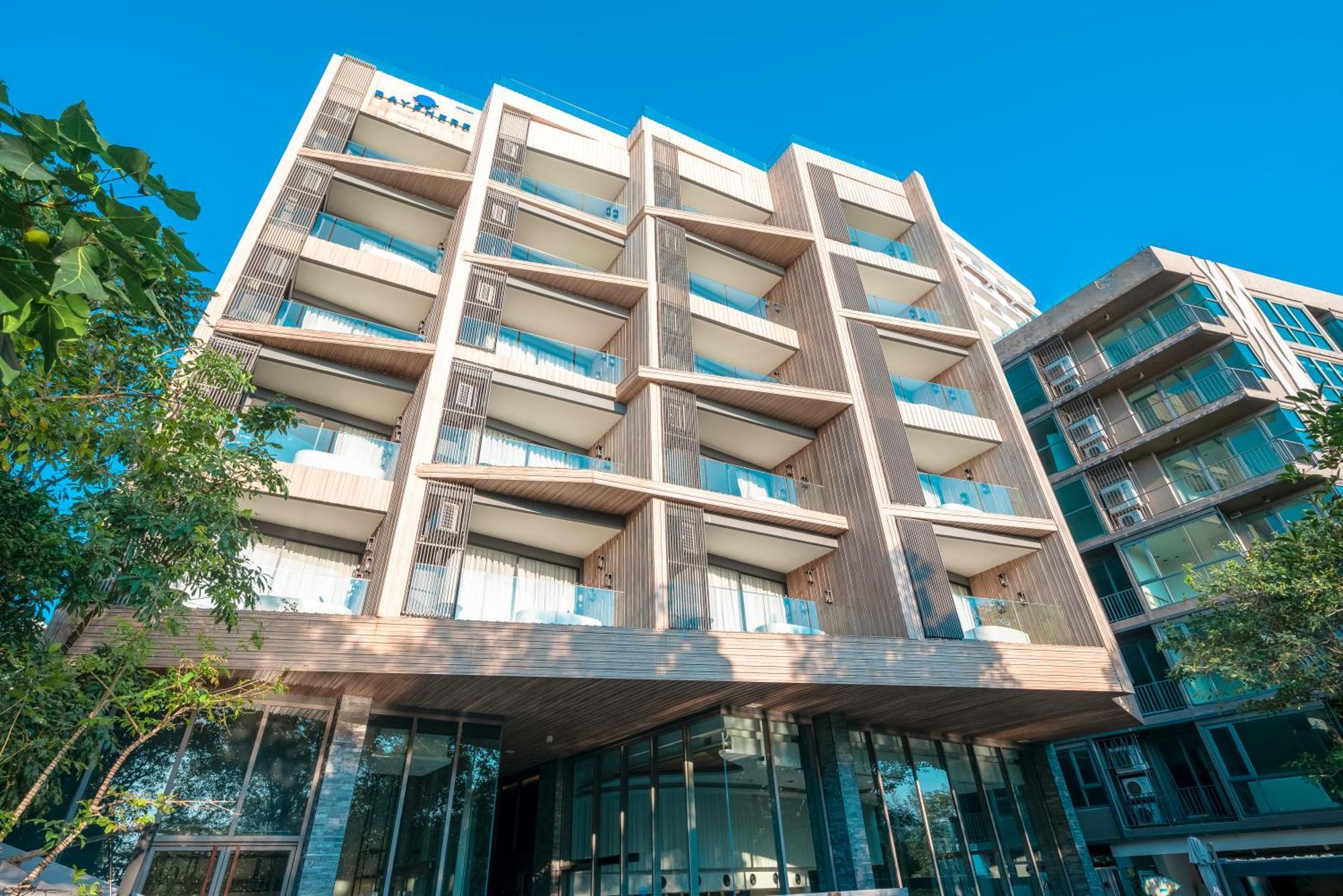 Hotel Western Premier Bayphere Pattaya - Sha Extra