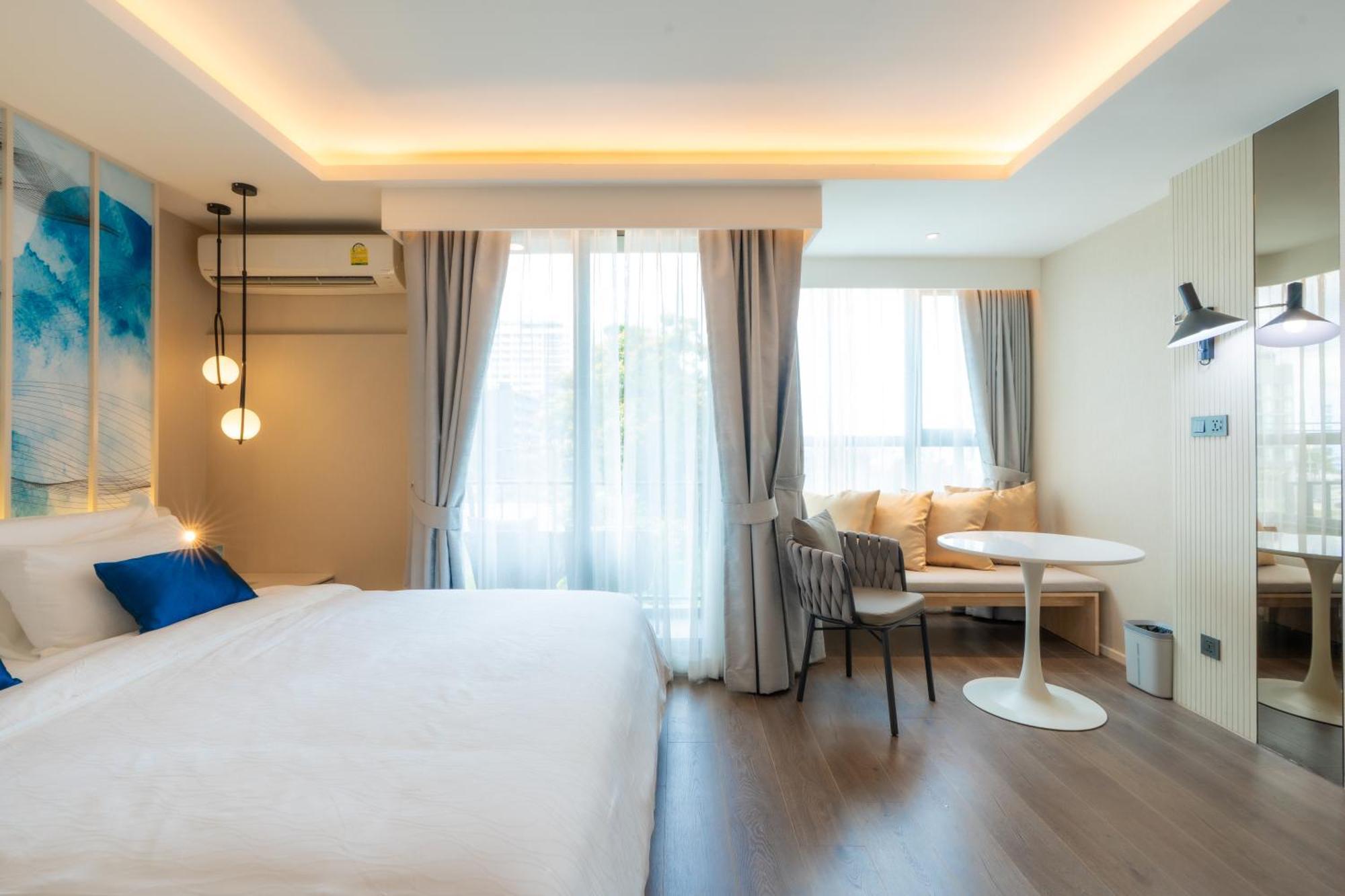 Western Premier Bayphere Pattaya - Sha Extra Hotel Na Chom Thian
